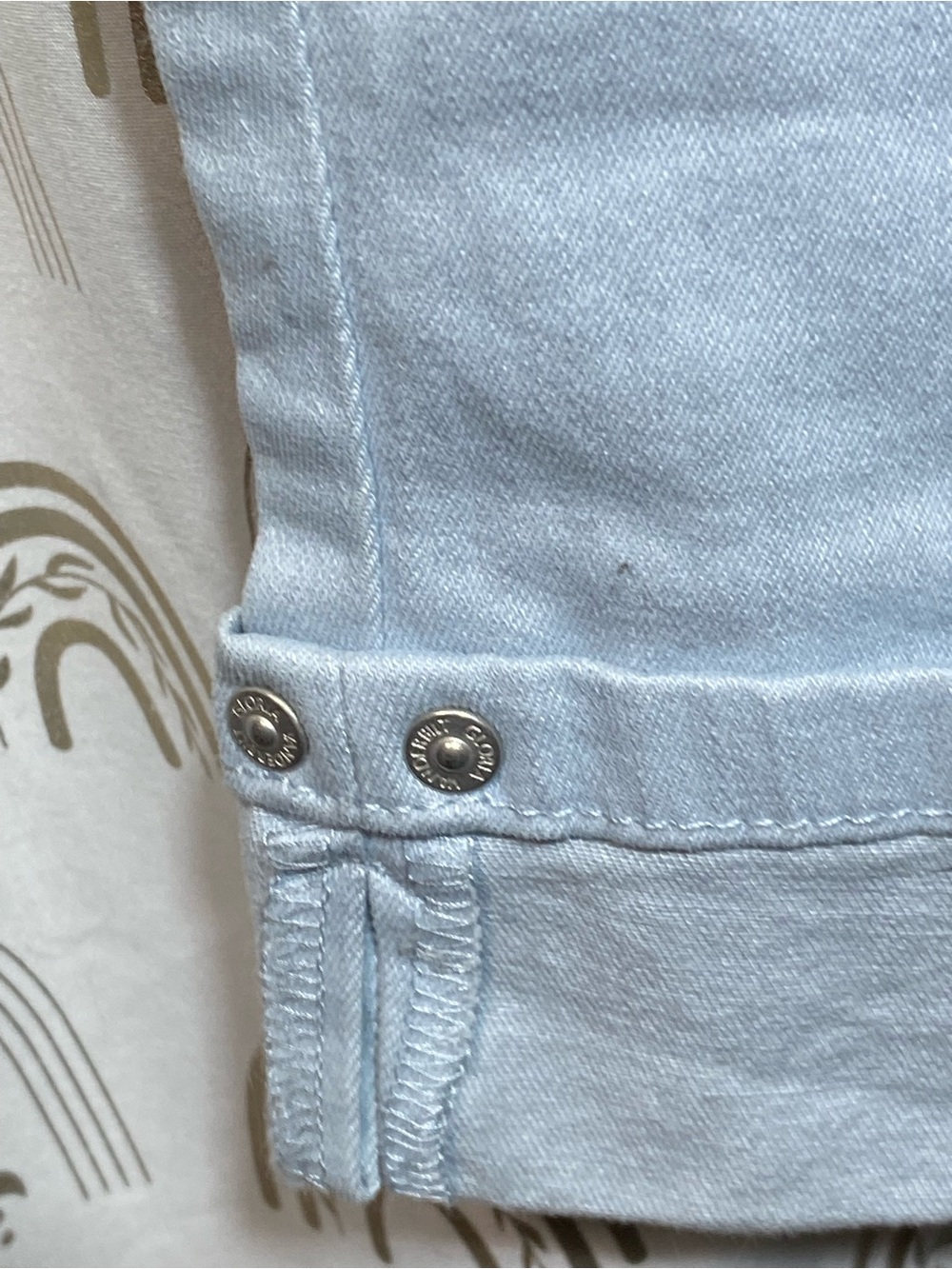 Gloria Vanderbilt Light Blue Bermuda Shorts with Woven Belt - Picture 8 of 9